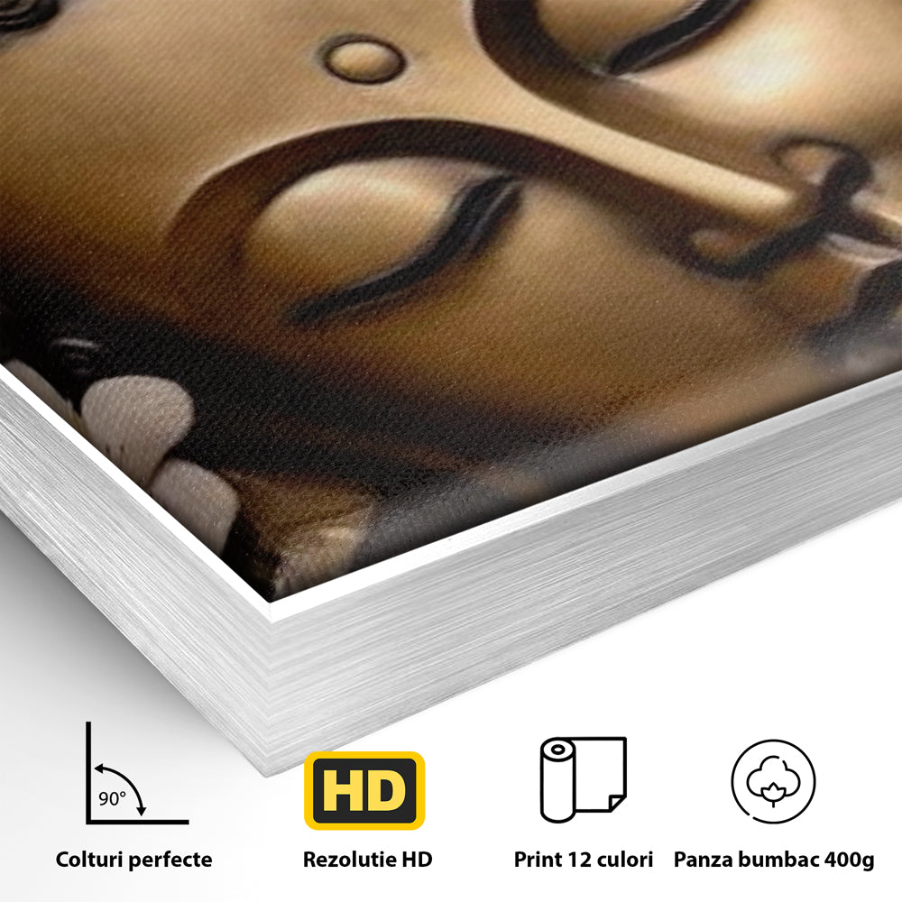 Detaliu al suprafetei: tablou canvas cu capul lui buddha, in rama de aluminiu argintiu